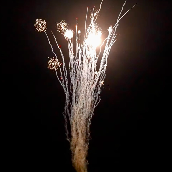 Red Howling Rockets to Hammer (8 Sec) 36-Shot Pro-Line Cake