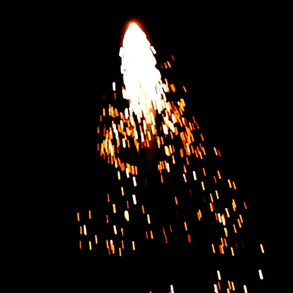 ¡Ataque OVNI!™ Juego de final aéreo XL® de 46 disparos® con OVNIs voladores.