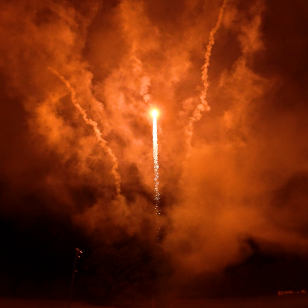 50mm Orange Comet w/Silver Tail (No Debris) iShot+Ematch Single Shot Pro-Line